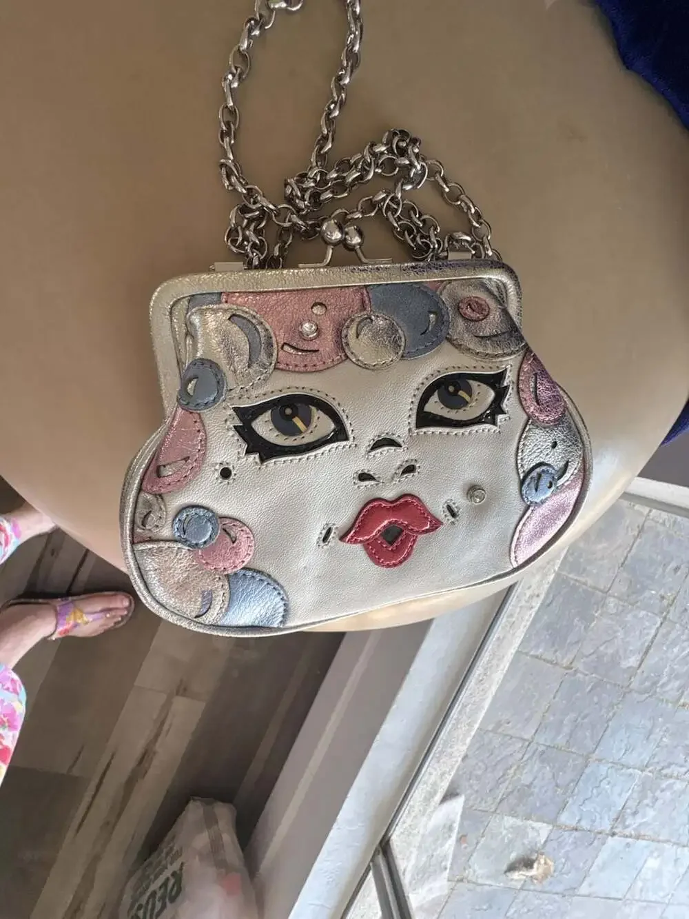 Brighton Vintage Retired Face Design Metallic Kisslock Frame Handbag - Picture 3 of 7